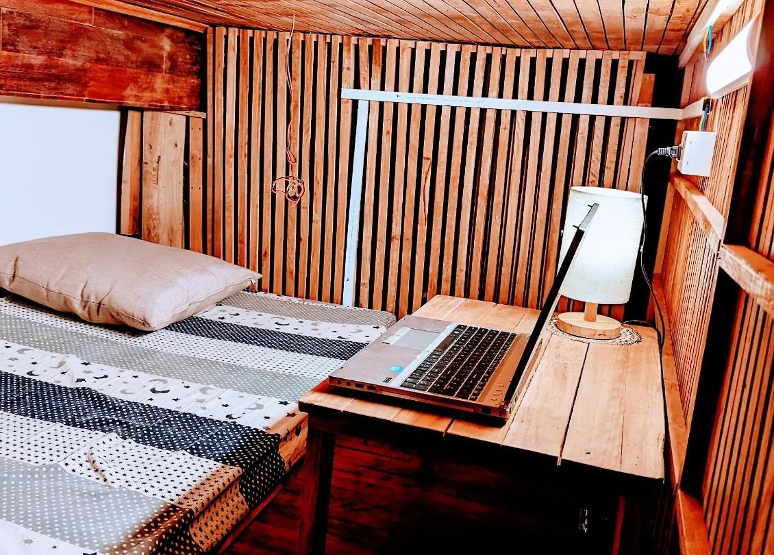 Capsule hotel The GK House: Eco-Friendly Central Hostel with Rooftop Views Ho Chi Minh City