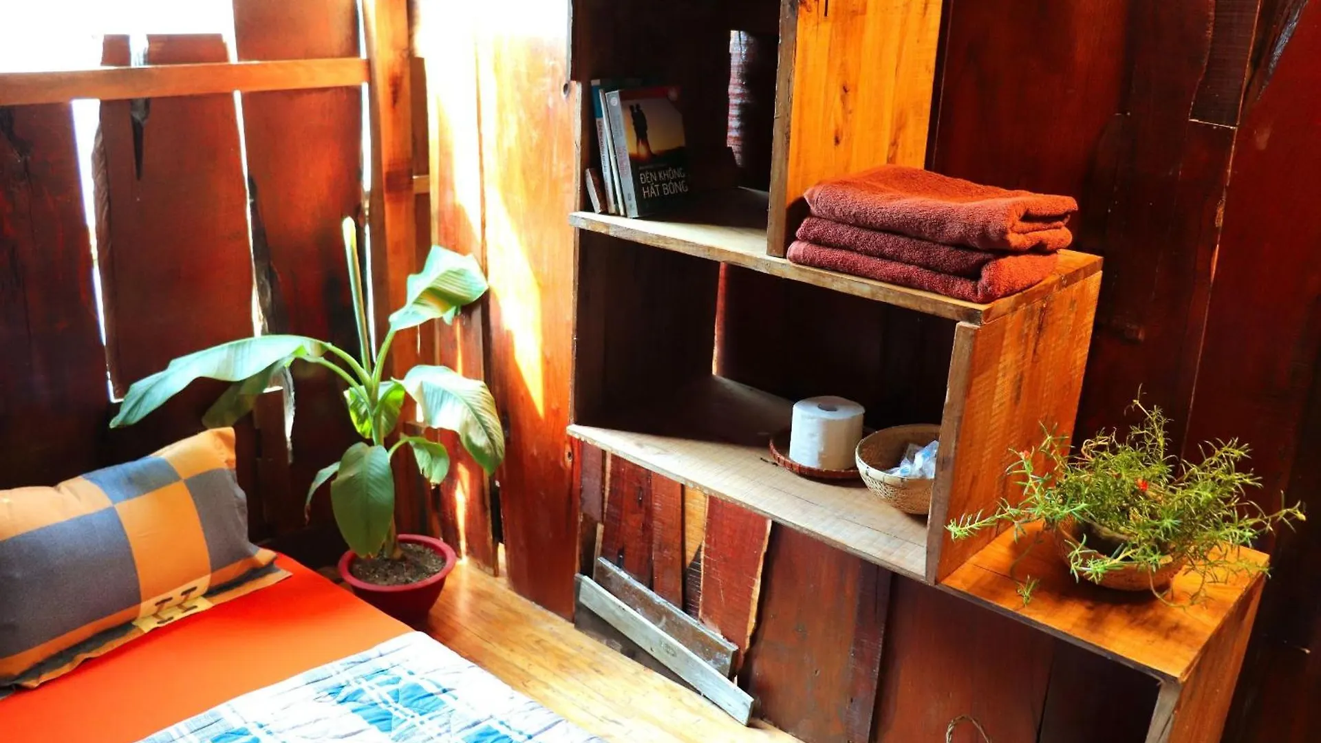 Capsule hotel The GK House: Eco-Friendly Central Hostel with Rooftop Views Ho Chi Minh City