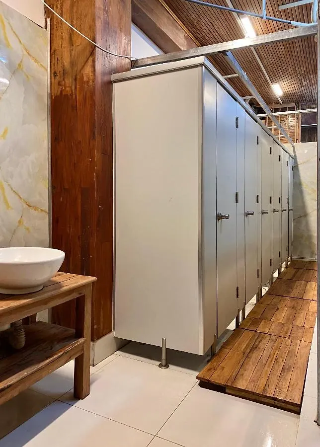 Capsule hotel The GK House: Eco-Friendly Central Hostel with Rooftop Views Ho Chi Minh City